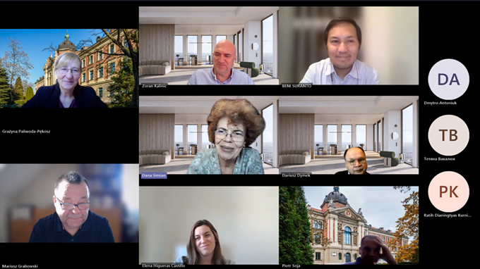 The screenshot of the meeting participants.