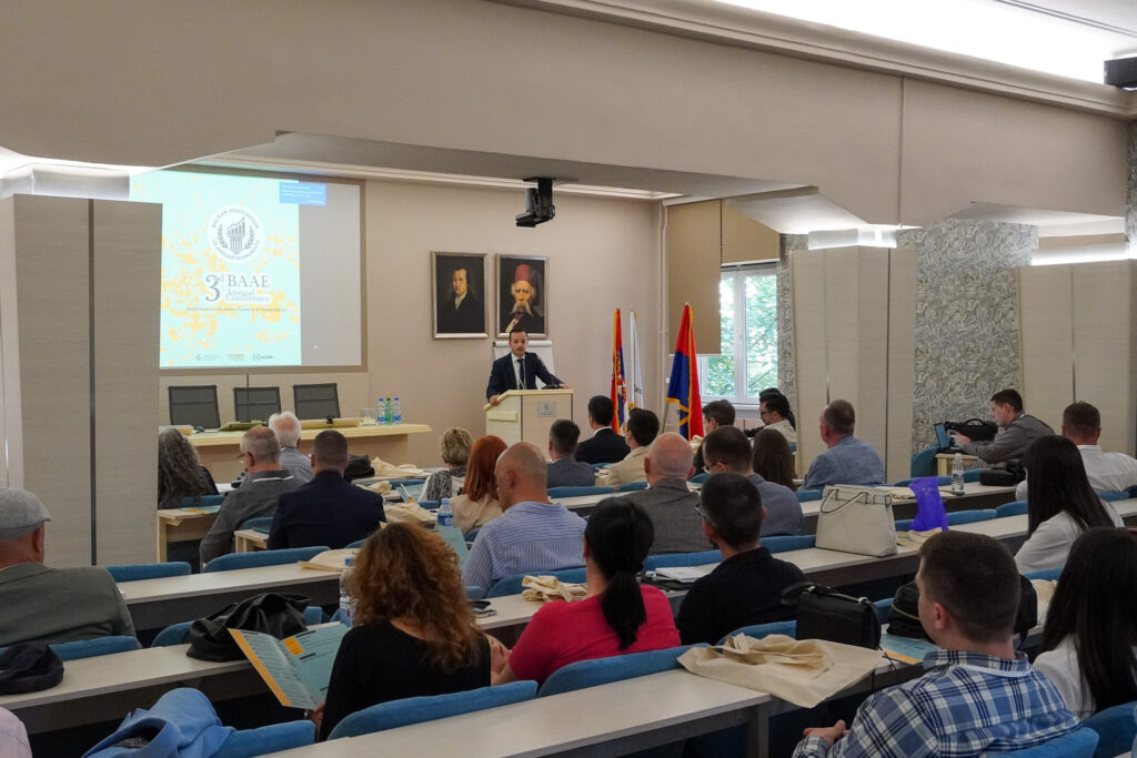 Prof. Vladan Ivanovic in front of the BAAE audience.
